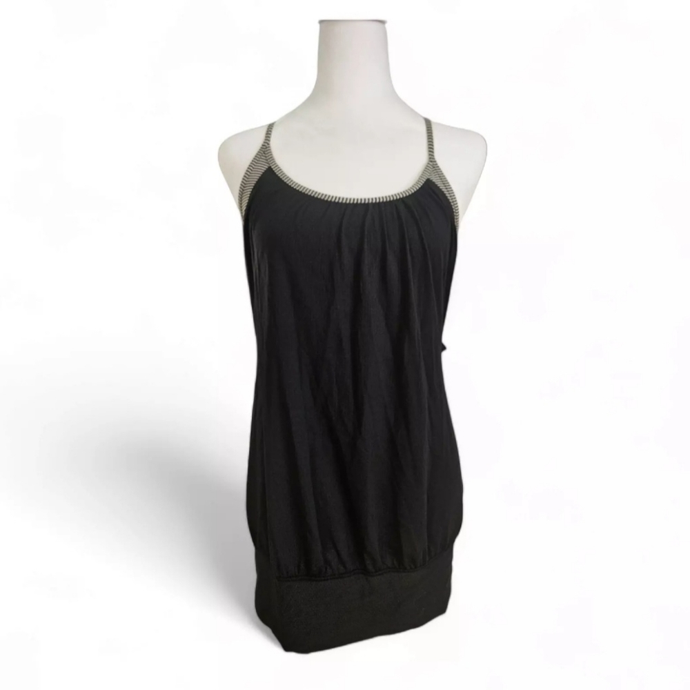 LULULEMON Women's No Limits Tank Top in Black/ White Pinstripe Size 6